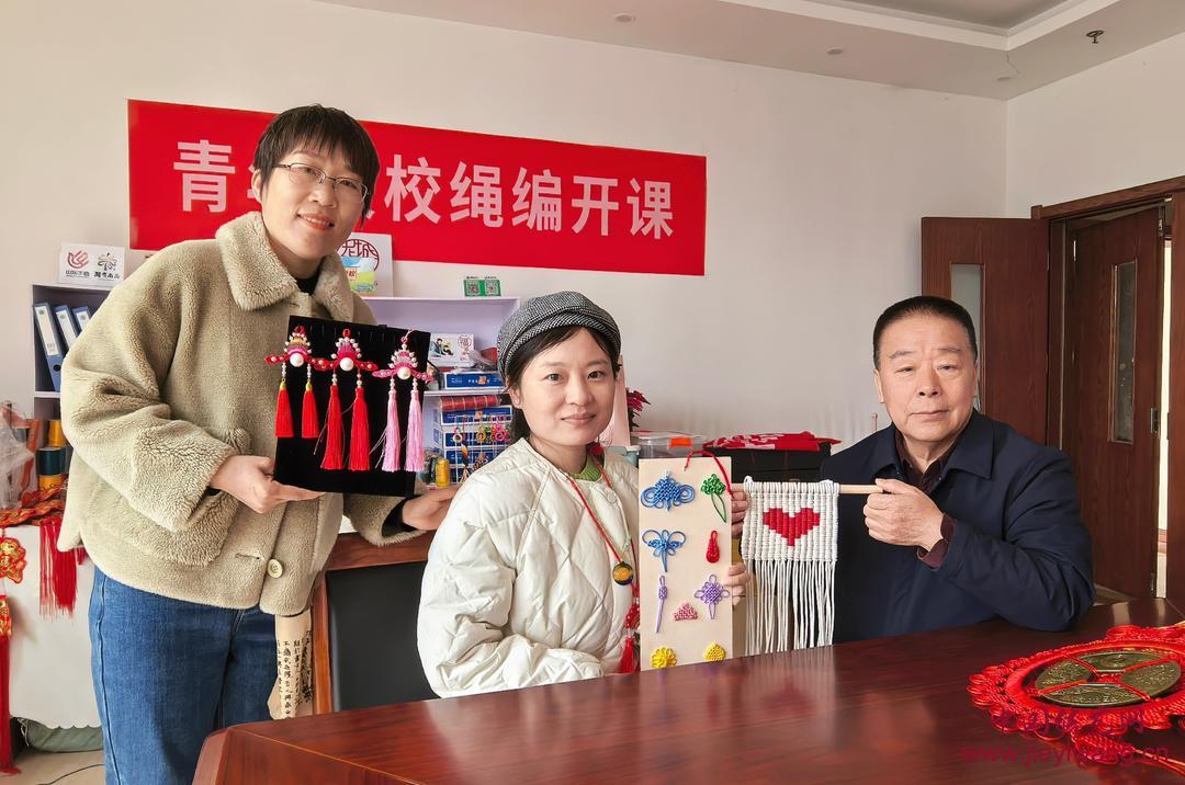 黄文静:传承千年诸城绳编 创新图谱绽放光芒 黄文静:传承千年诸城绳编 创新图谱绽放光芒