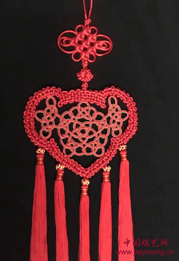 朱书清:一根彩绳织非遗 匠心传承中国结 朱书清:一根彩绳织非遗 匠心传承中国结