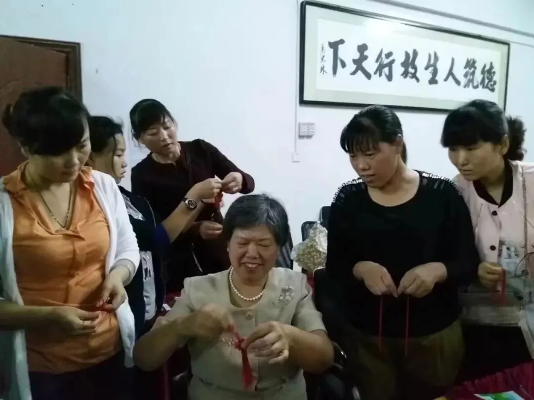 朱书清:一根彩绳织非遗 匠心传承中国结 朱书清:一根彩绳织非遗 匠心传承中国结