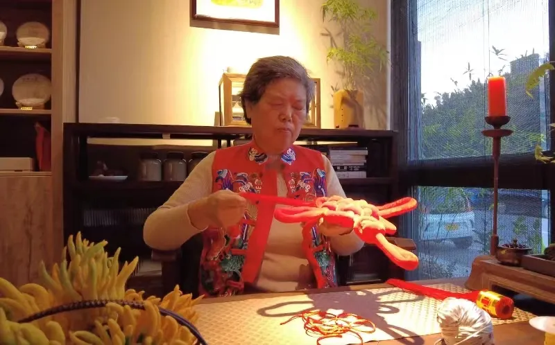 朱书清:一根彩绳织非遗 匠心传承中国结 朱书清:一根彩绳织非遗 匠心传承中国结