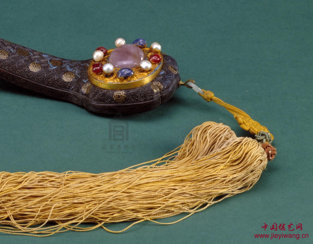 故宫博物院馆藏中的如意中国结配饰（组图）