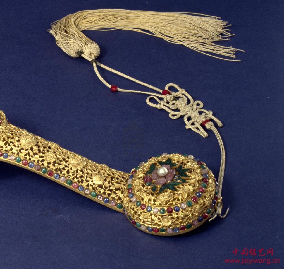 故宫博物院馆藏中的如意中国结配饰（组图）